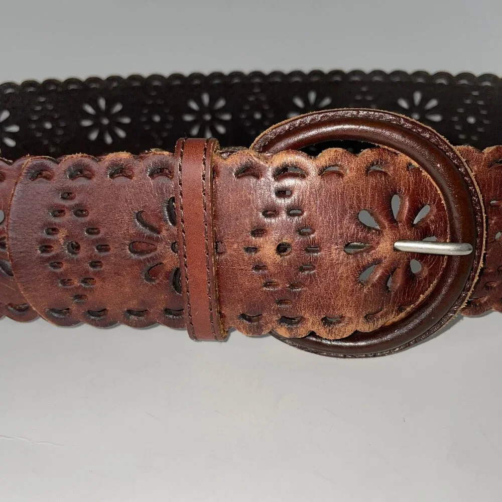 Via Spiga Brown Leather Belt Boho Cut-Out Design Size L Hippie Boho - Picture 3 of 8
